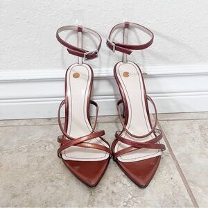 Retrofete almond toe heels size 37